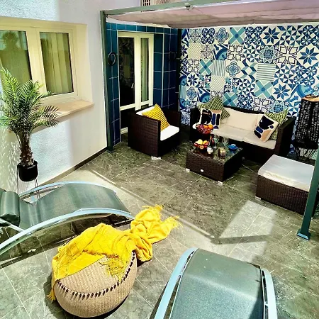 Arte Dos Colores Apartment *