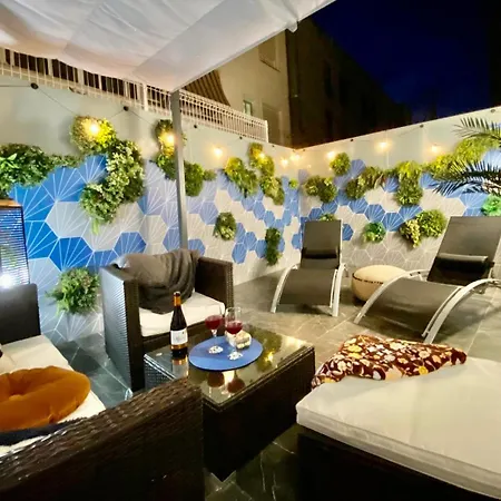 Parking & Patio, Design Centro *