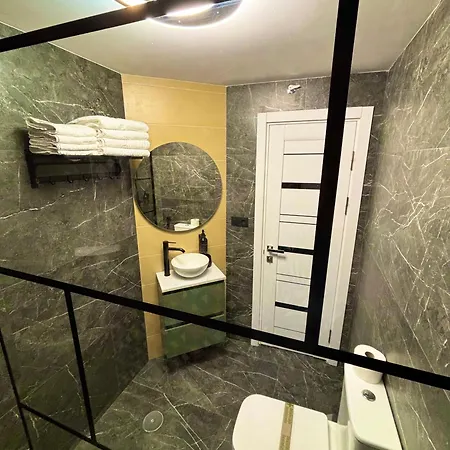 Apartment Parking & Patio, Design Centro